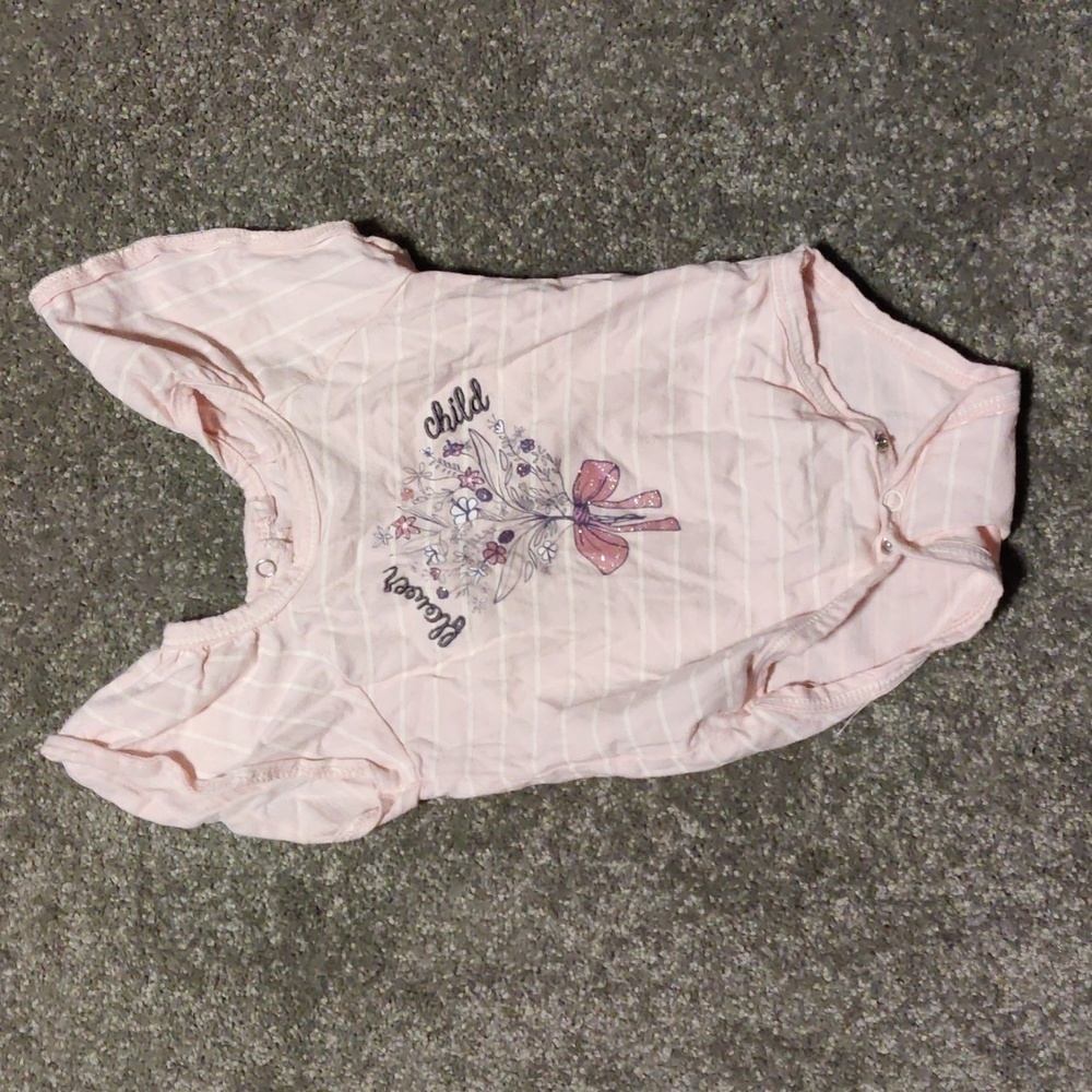 Jessica Simpson ruffles bodysuit 6-9 months